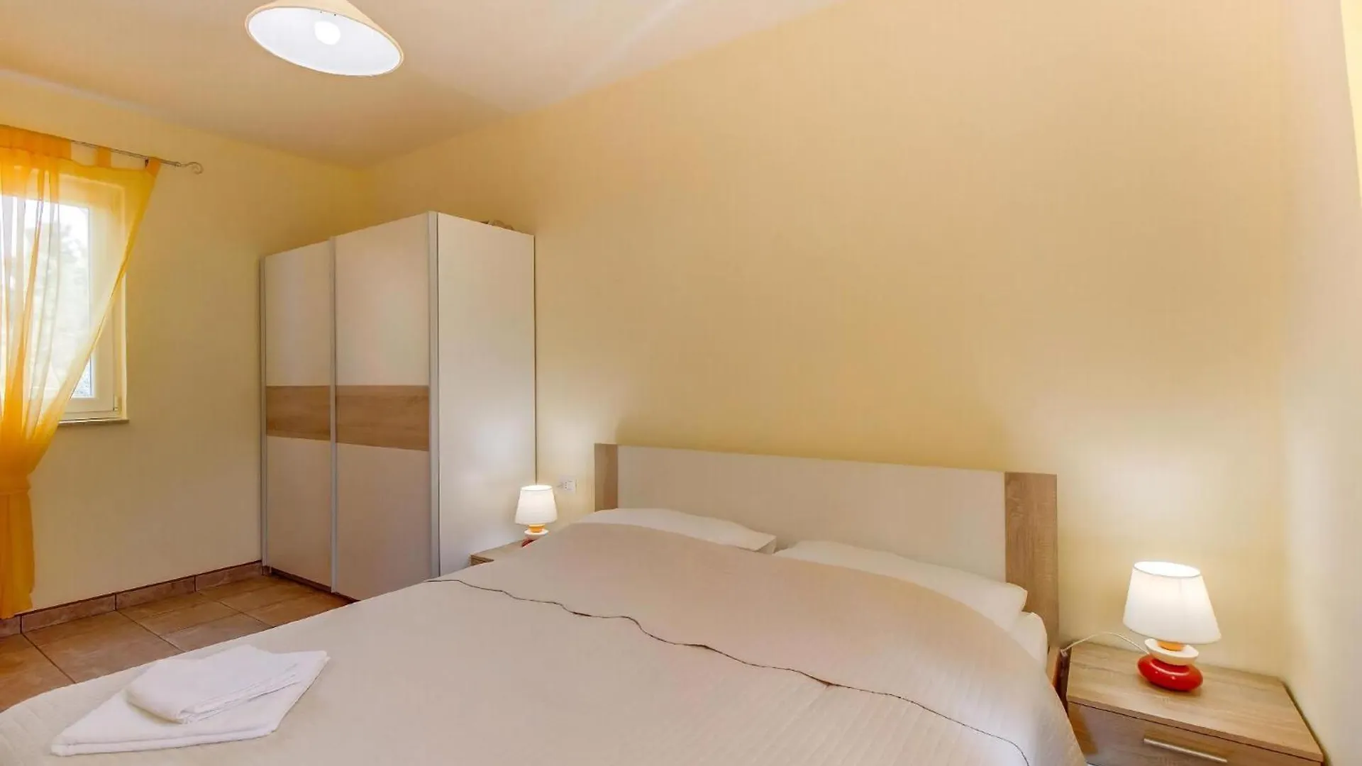 Apartment Appartement Casper Mit Terrasse, Garten Und Grill Veli Losinj
